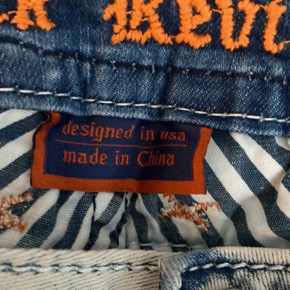 Light Blue Rock Revival Cropped Jeans Size 27 & 29 NWT - Picture 7 of 9